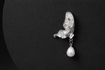 Load image into Gallery viewer, Crystal Dew Pearl Drops - Silver