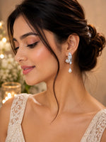 Load image into Gallery viewer, Crystal Dew Pearl Drops - Silver