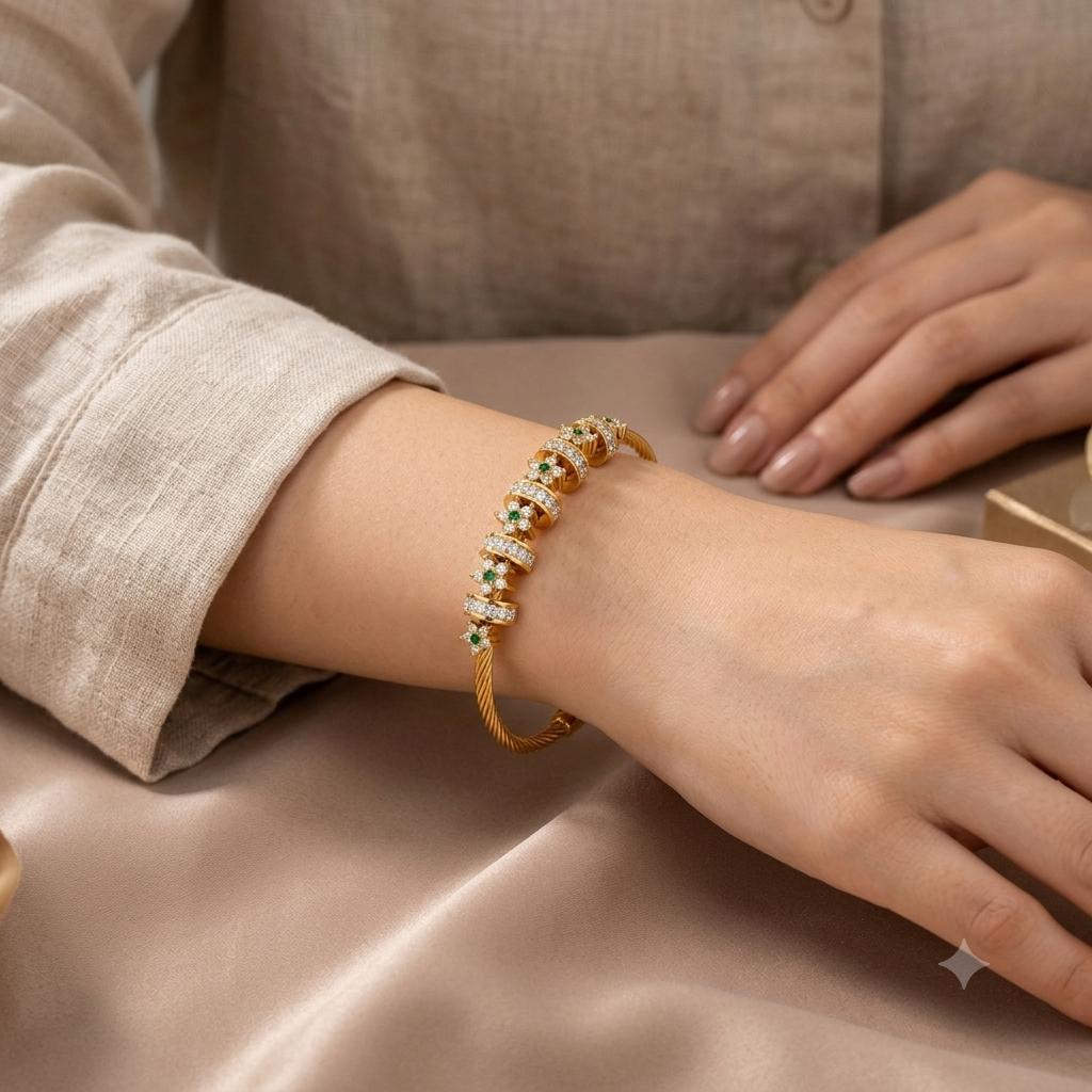 Royal Bloom Crystal Bracelet - Gold