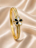 Load image into Gallery viewer, Midnight Bloom Crystal Bracelet - Gold
