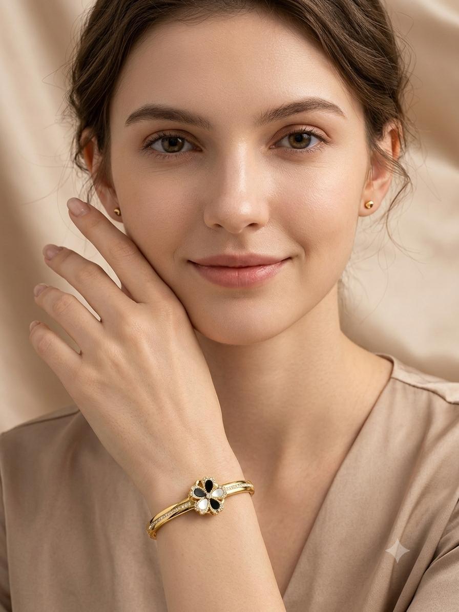 Midnight bloom crystal bracelet   gold