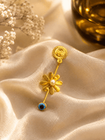 Load image into Gallery viewer, Nazar Bloom Earrings - Gold
