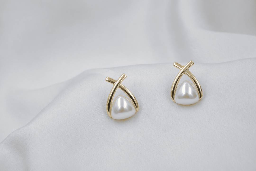 Pearl Grace Studs - White & Gold