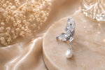 Load image into Gallery viewer, Crystal Dew Pearl Drops - Silver
