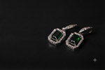 Load image into Gallery viewer, Crystal Royale Pendant
 (Green) | Jewel Birds

