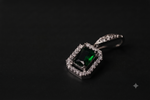 Load image into Gallery viewer, Crystal Royale Pendant
 (Green) | Jewel Birds
