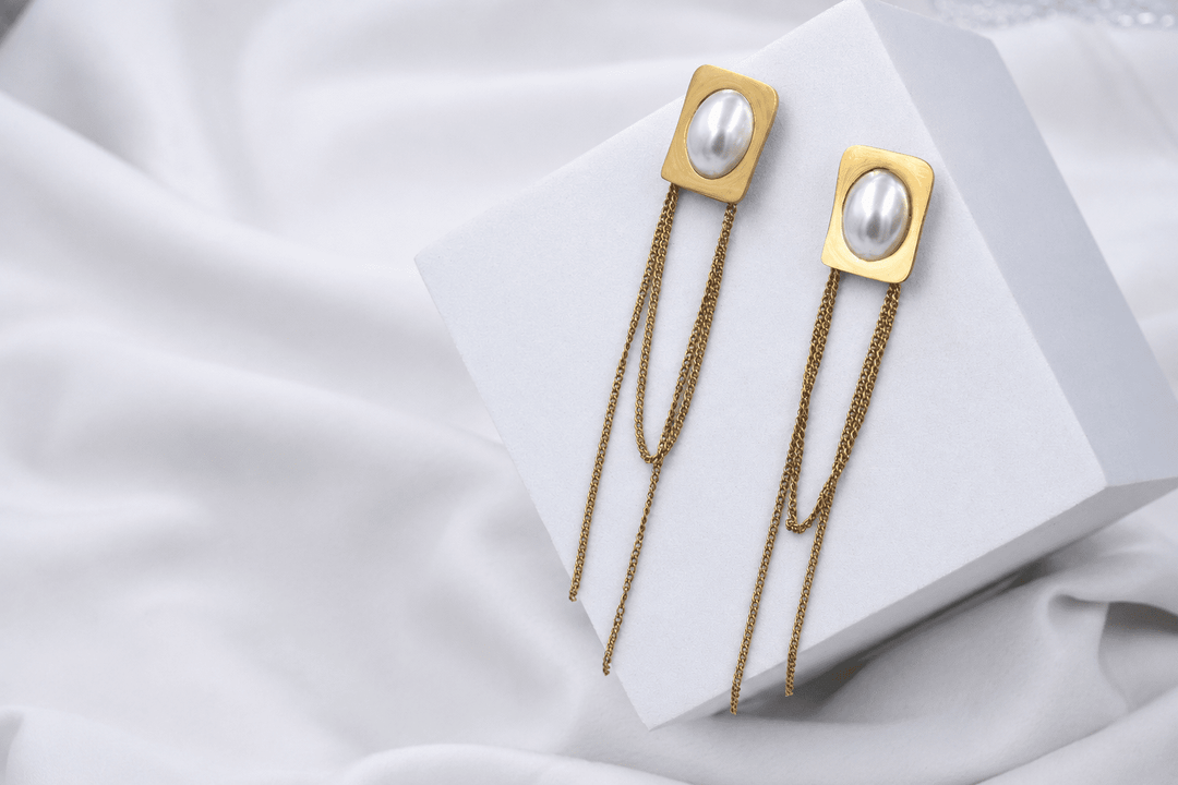 Elegant Chain Tassels - Gold