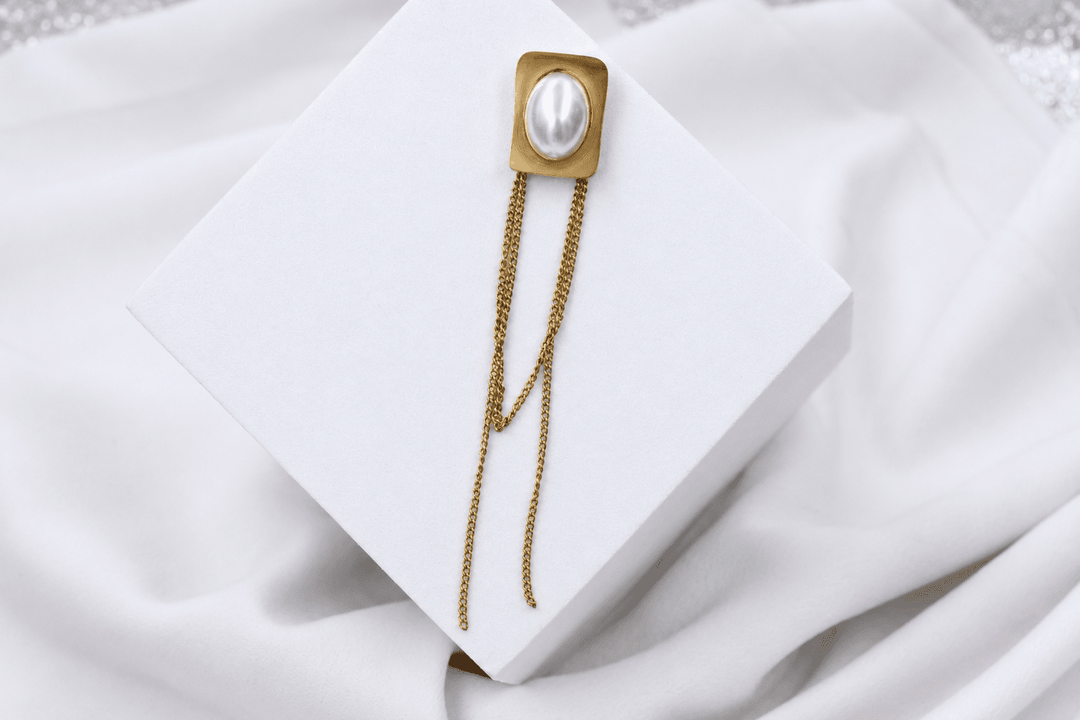 Elegant Chain Tassels - Gold