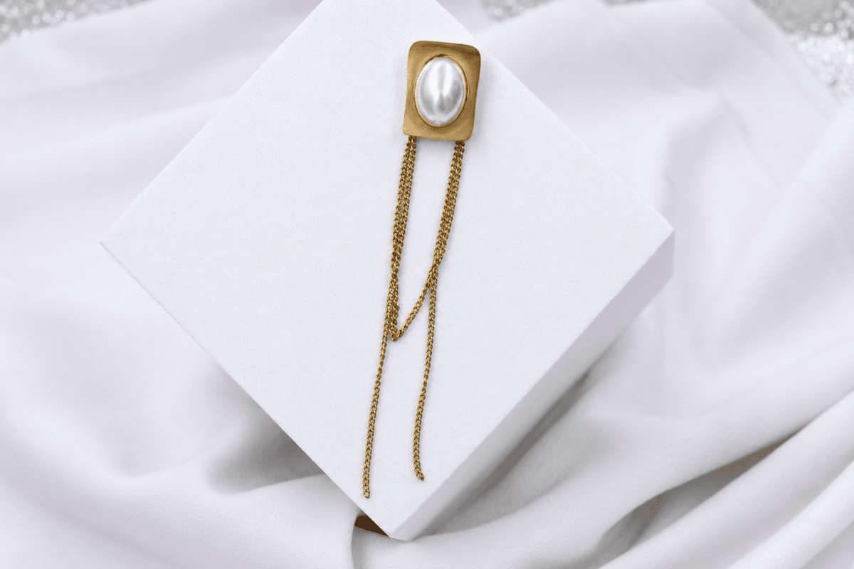 Elegant chain tassels   gold
