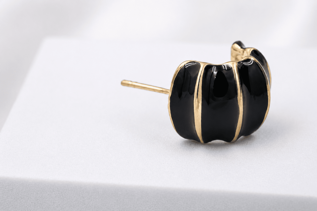 Midnight stripe studs   black
