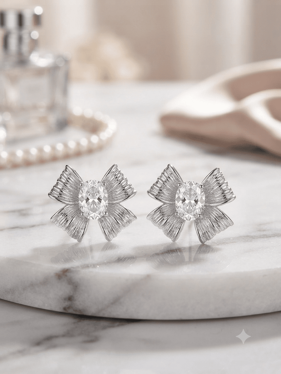Crystal flower studs   silver