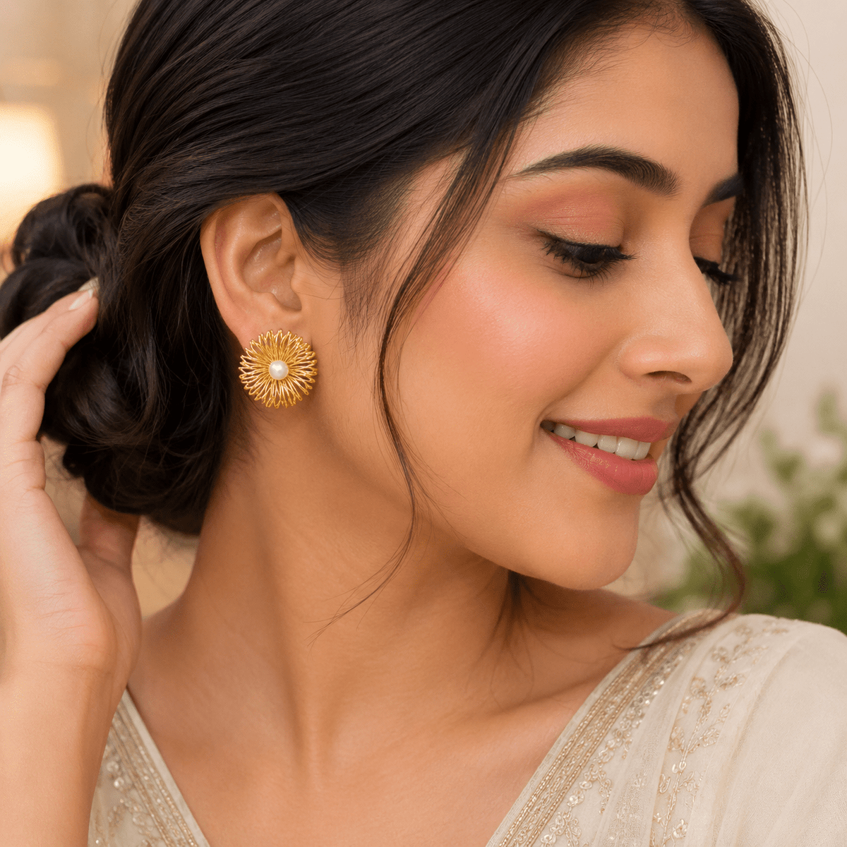 Pearl bloom flower earrings   gold