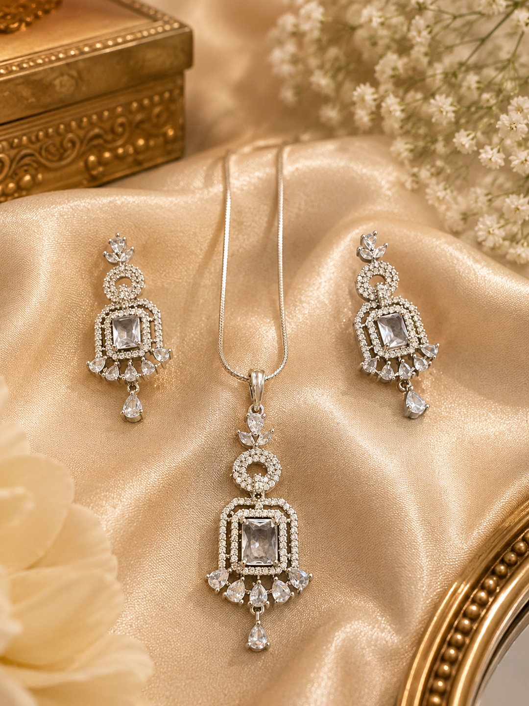 Noir Royale Chandbali Pendant Set - Silver Alloy