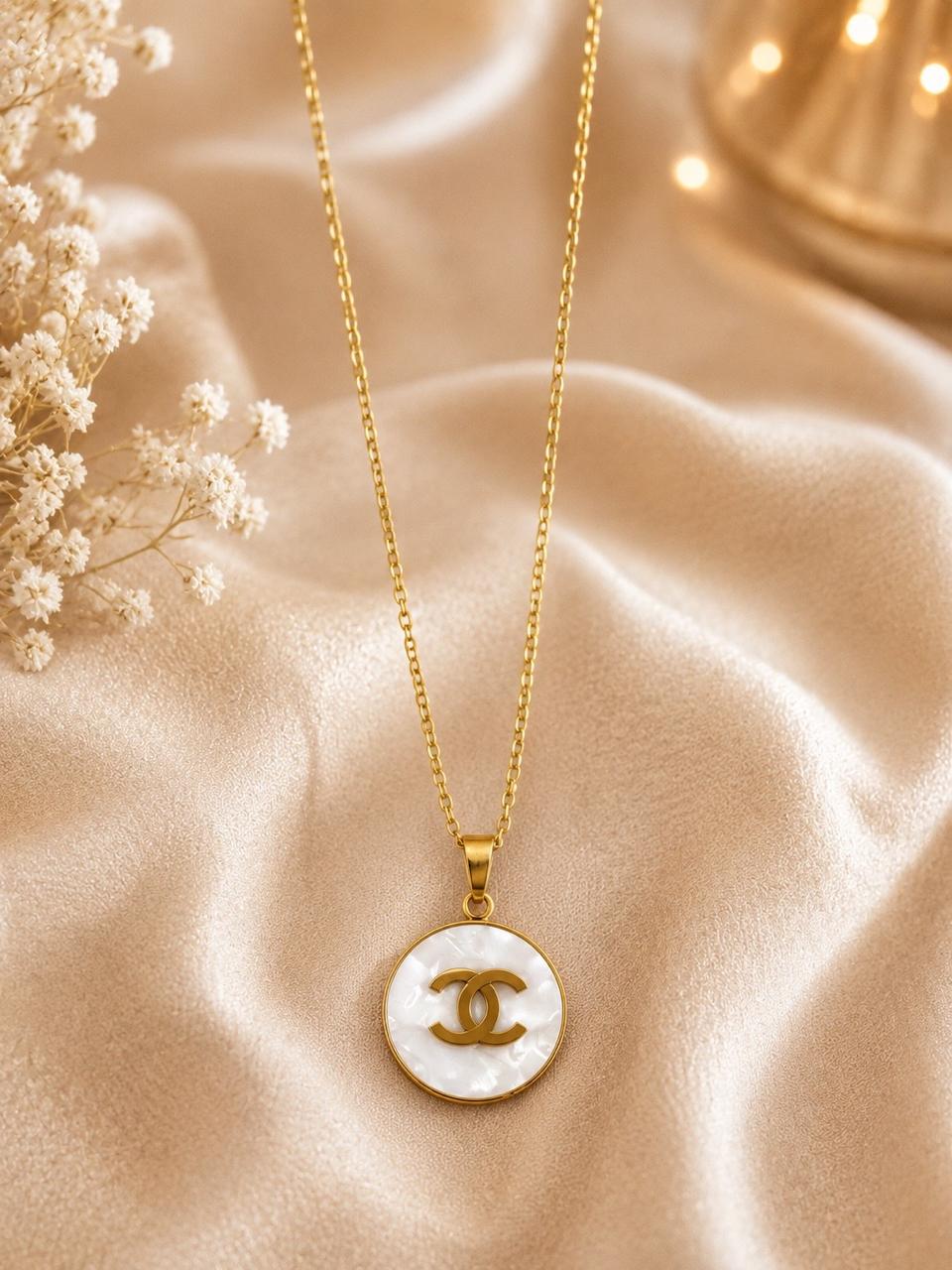 Pearl Luxe Monogram Pendant Necklace | Jewel Birds