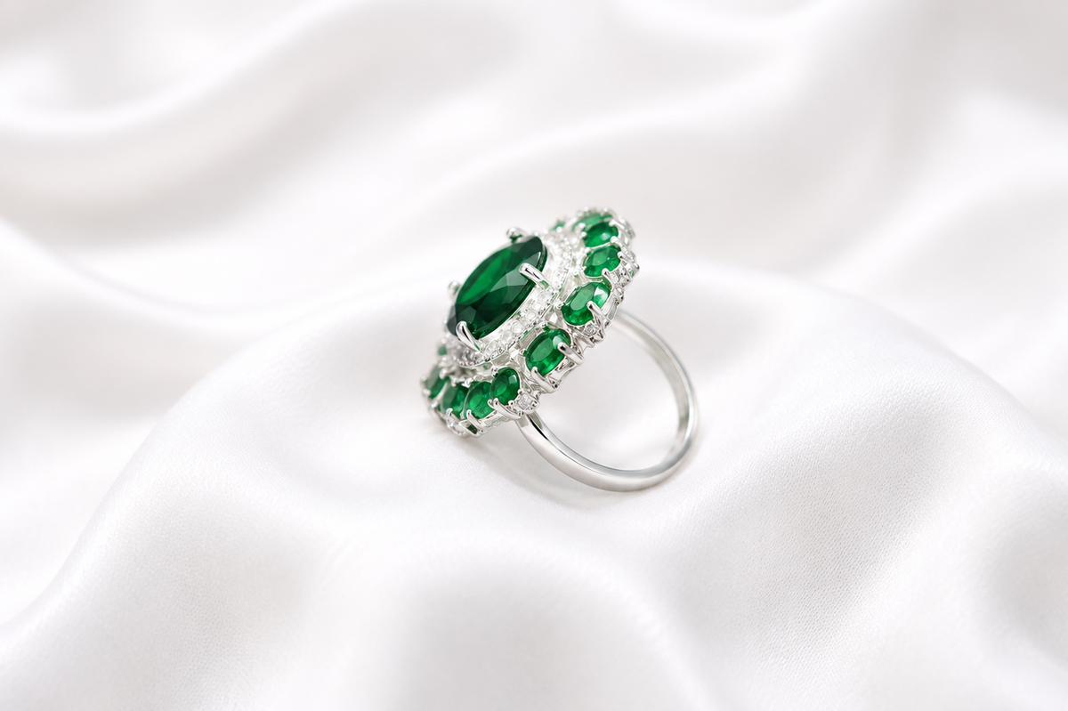 Emerald royale statement ring | jewel birds