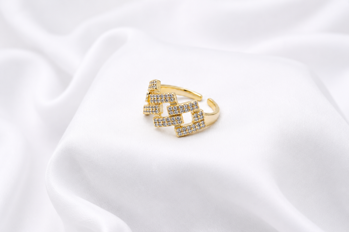 Aurora link ring   gold rings